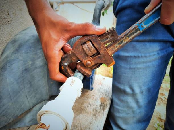 Expert Guide How Plumbers Detect Hidden Water Leaks in Homes